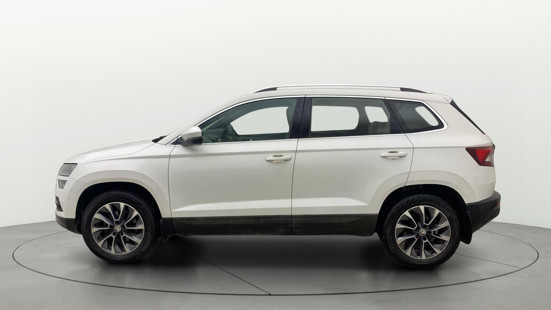 View 2020 Skoda Karoq Style AT Image 5 Used 2020 Skoda Karoq Style AT Image 5