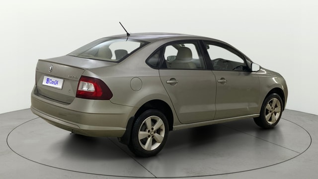 View Skoda Rapid Image 41 Used Skoda Rapid Image 41