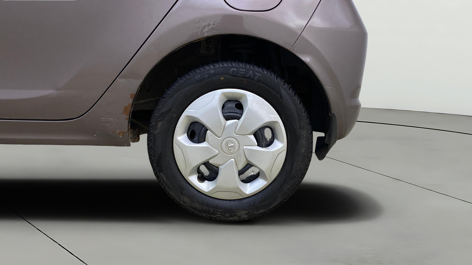 View 2018 Tata Tiago Revotorq XB Image 11 Used 2018 Tata Tiago Revotorq XB Image 11