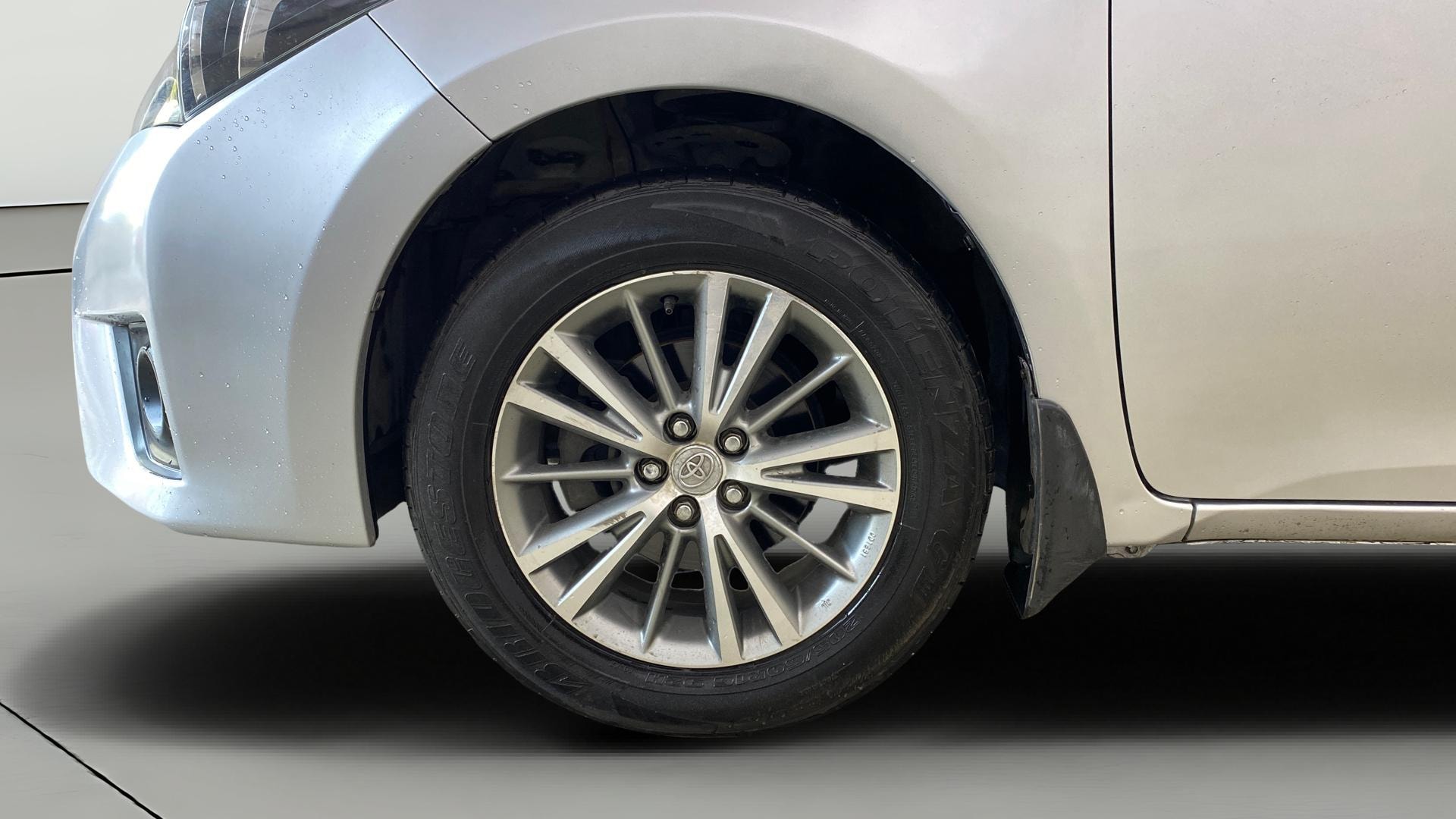 View 2015 Toyota Corolla Altis 1.8 VL AT Image 33 Used 2015 Toyota Corolla Altis 1.8 VL AT Image 33