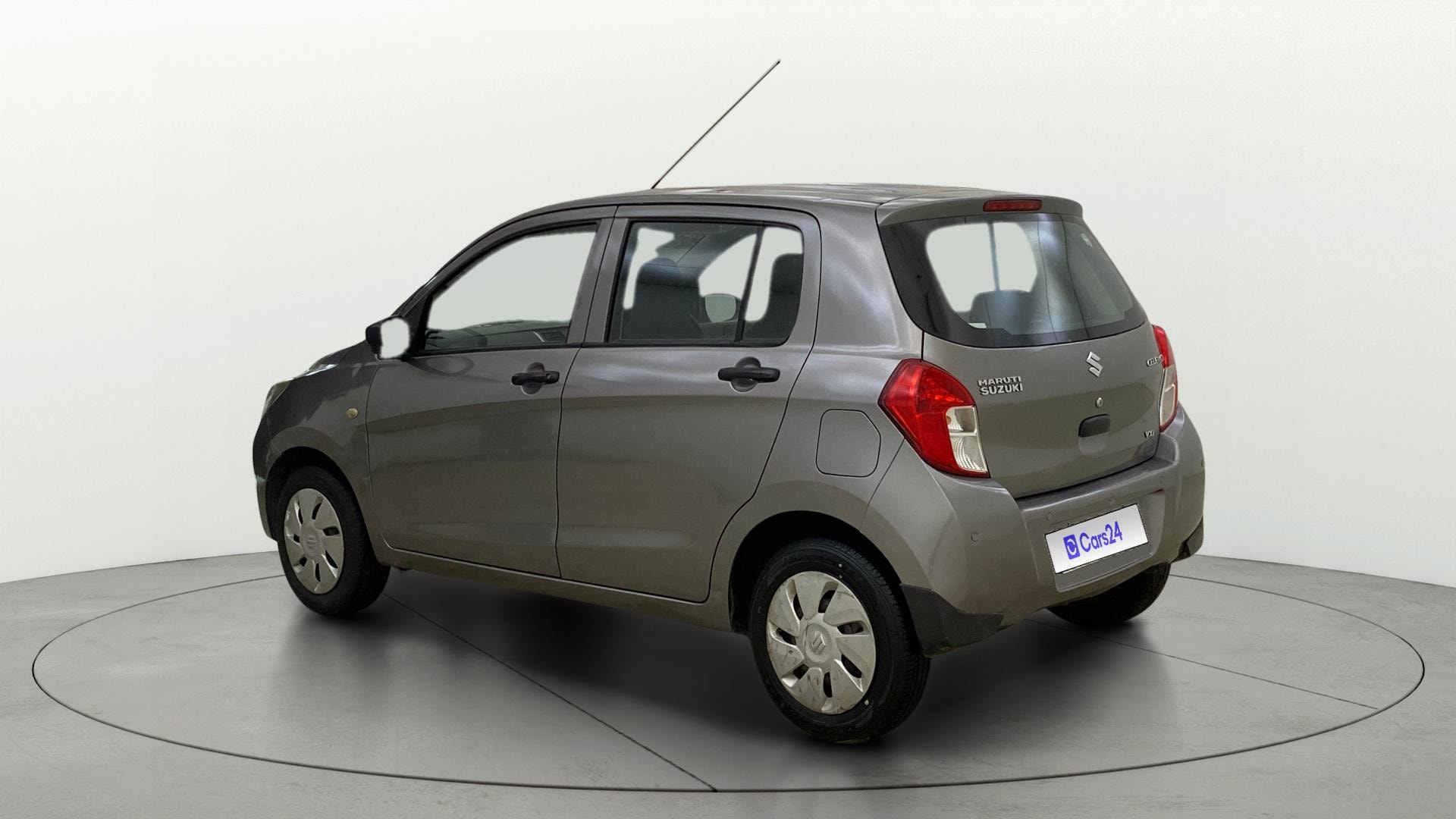 View 2015 Maruti Suzuki 1000 Base Variant Image 2 Used 2015 Maruti Suzuki 1000 Base Variant Image 2