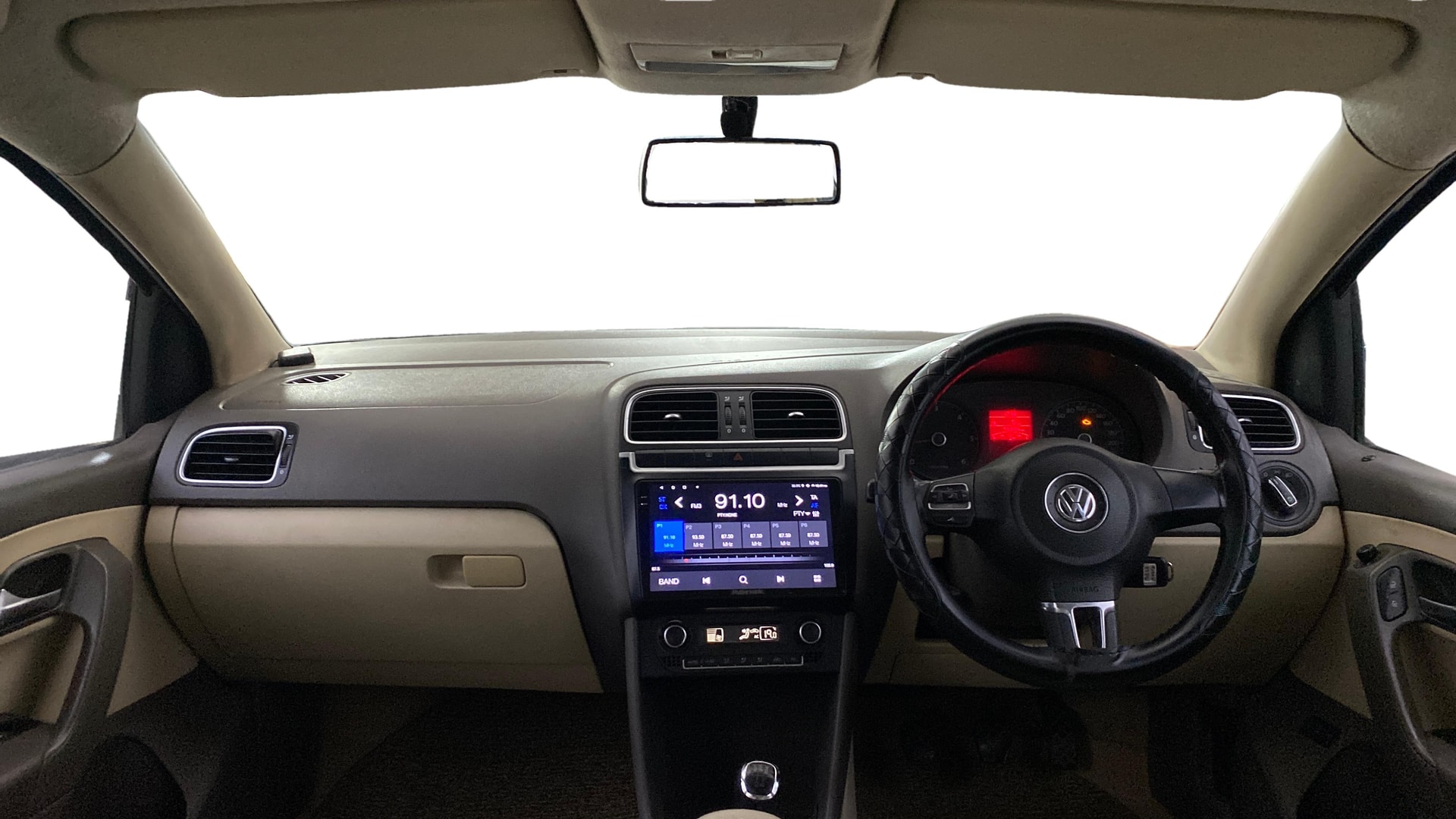 View 2013 Volkswagen Vento 1.2 L TSI Comfortline Petrol AT Image 15 Used 2013 Volkswagen Vento 1.2 L TSI Comfortline Petrol AT Image 15