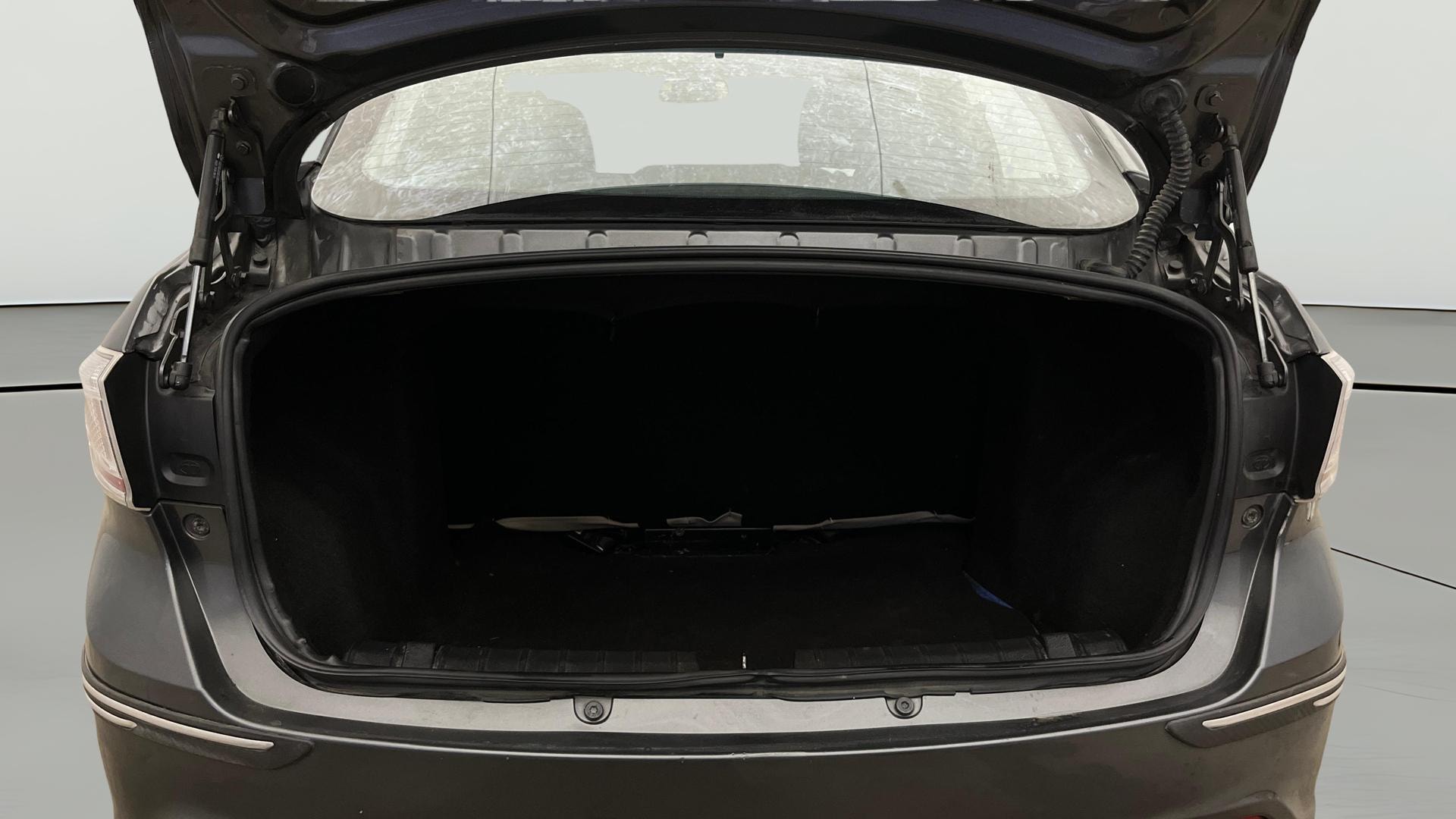 View 2021 Tata Tigor XE Diesel Image 39 Used 2021 Tata Tigor XE Diesel Image 39
