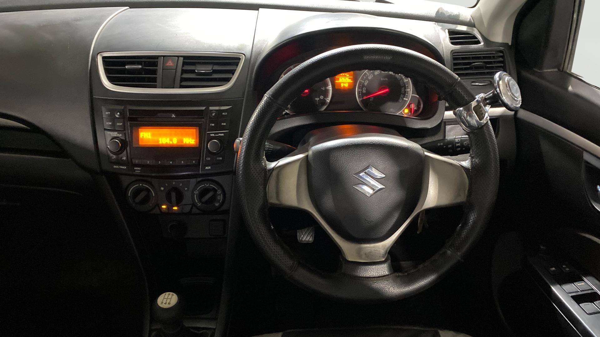 View 2016 Maruti Suzuki 1000 Base Variant Image 20 Used 2016 Maruti Suzuki 1000 Base Variant Image 20