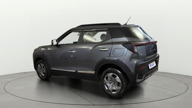 View Mahindra XUV 3XO Image 2 Used Mahindra XUV 3XO Image 2