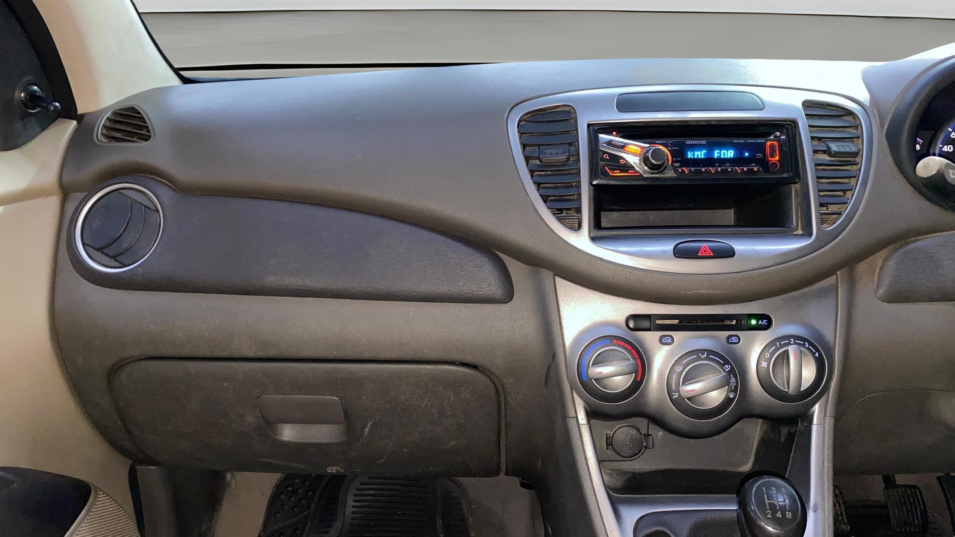 View 2013 Hyundai i10 1.1 Era Image 17 Used 2013 Hyundai i10 1.1 Era Image 17