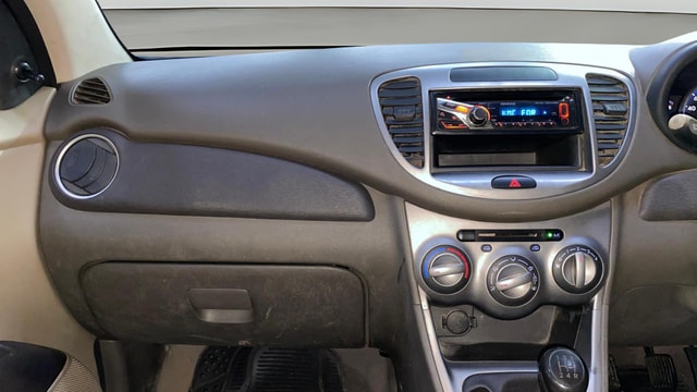 View Hyundai i10 Image 17 Used Hyundai i10 Image 17