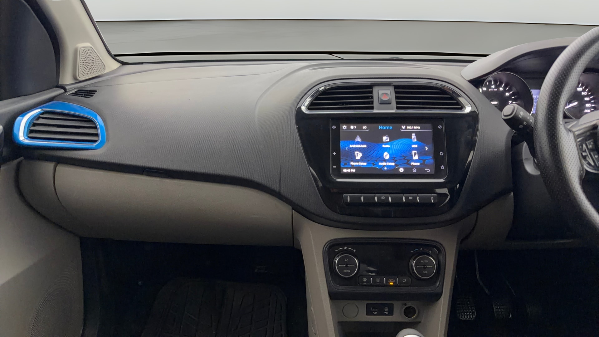 View 2019 Tata Tiago Revotorq XB Image 17 Used 2019 Tata Tiago Revotorq XB Image 17