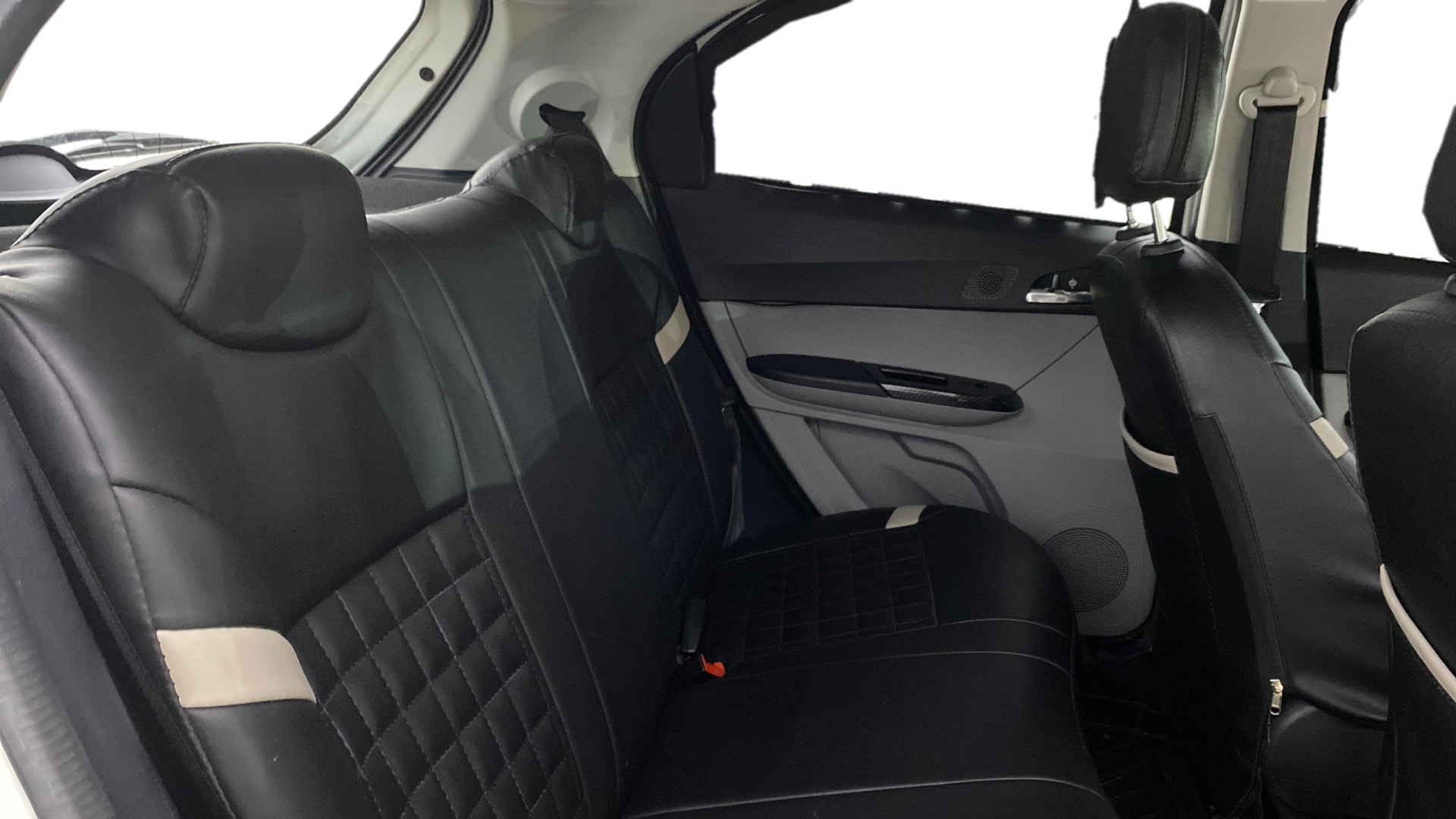 View 2021 Tata Tiago Revotorq XB Image 29 Used 2021 Tata Tiago Revotorq XB Image 29