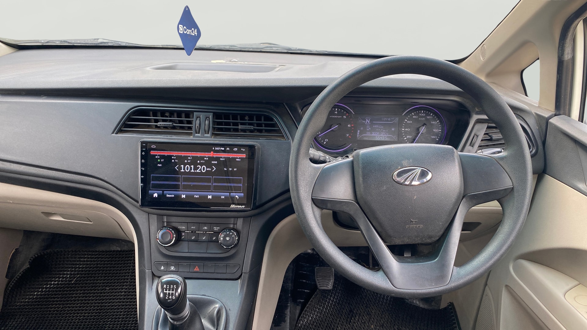 View 2020 Mahindra Marazzo M2 7-Seater BS IV Image 21 Used 2020 Mahindra Marazzo M2 7-Seater BS IV Image 21