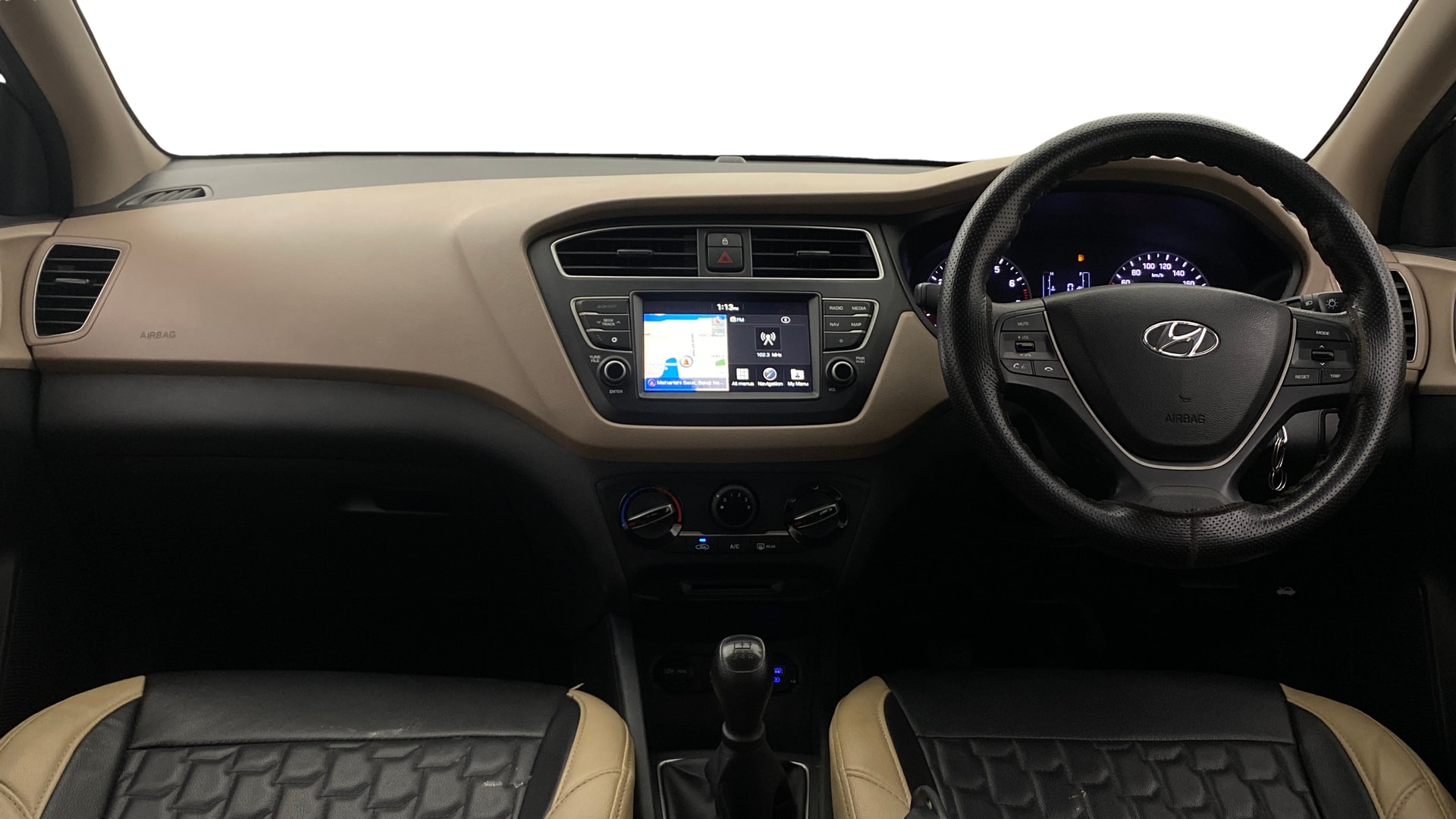View 2019 Hyundai Elite i20 1.2 Sportz Plus Petrol Image 15 Used 2019 Hyundai Elite i20 1.2 Sportz Plus Petrol Image 15