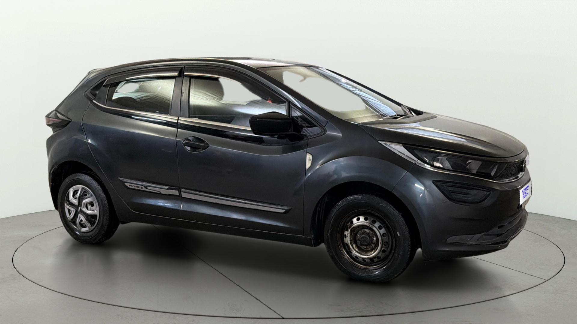 View 2021 Tata Altroz XE Petrol Image 35 Used 2021 Tata Altroz XE Petrol Image 35