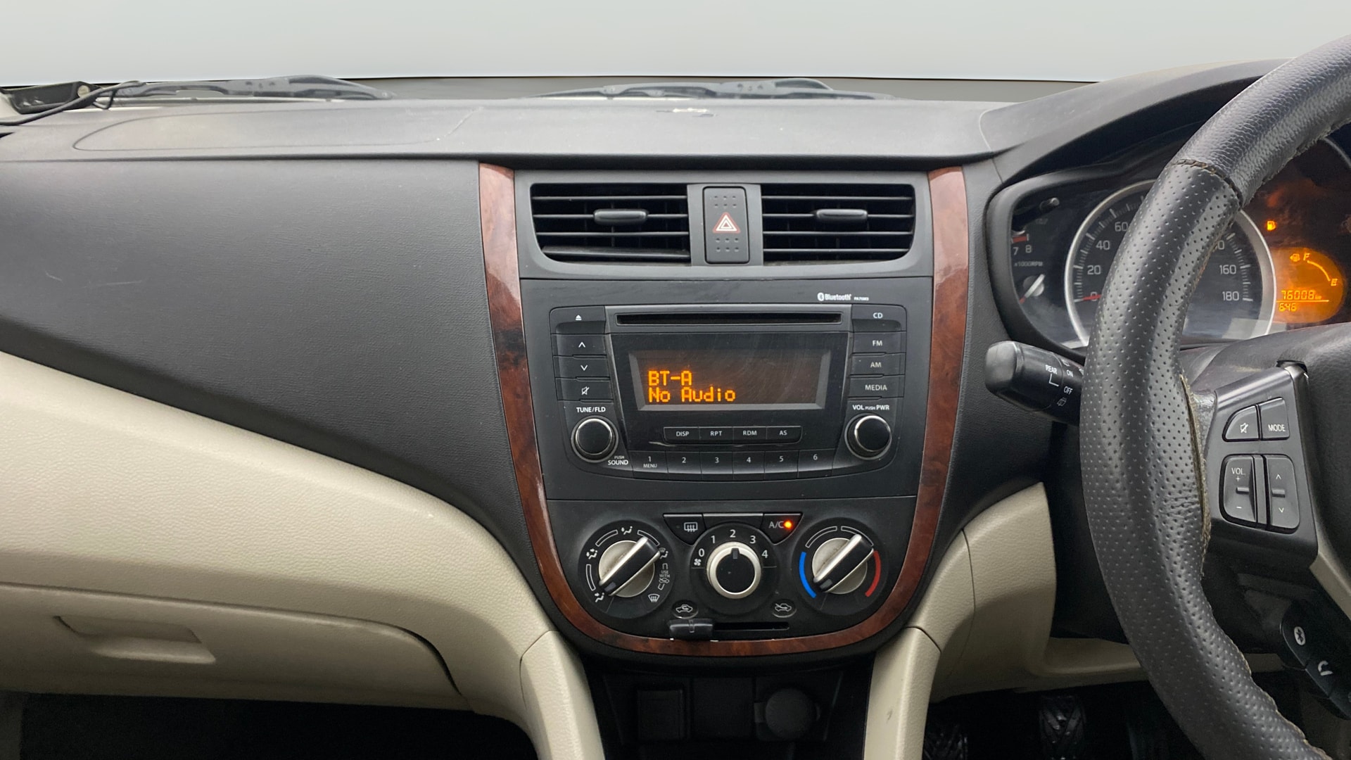 View 2018 Maruti Suzuki 1000 Base Variant Image 17 Used 2018 Maruti Suzuki 1000 Base Variant Image 17