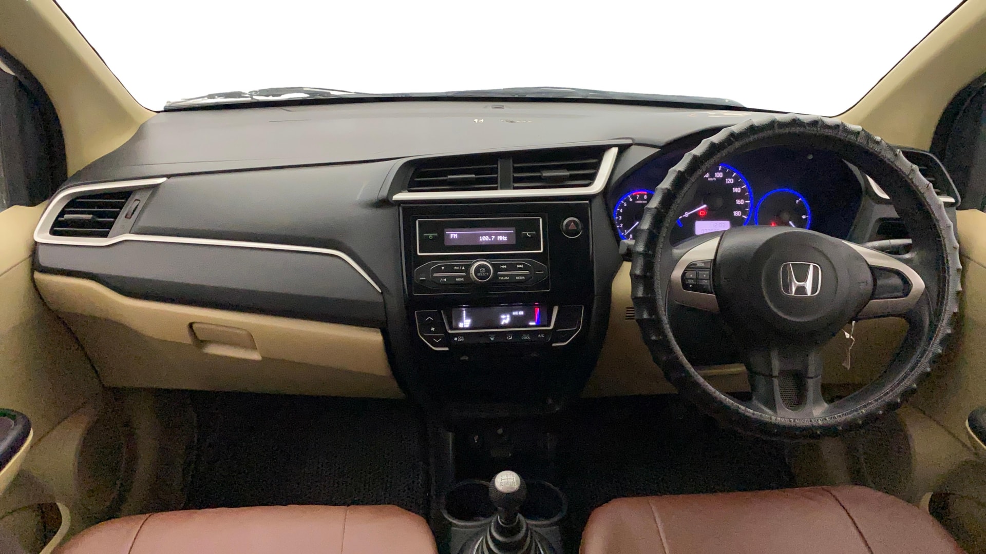 View 2016 Honda Amaze E MT Petrol BS IV Image 15 Used 2016 Honda Amaze E MT Petrol BS IV Image 15