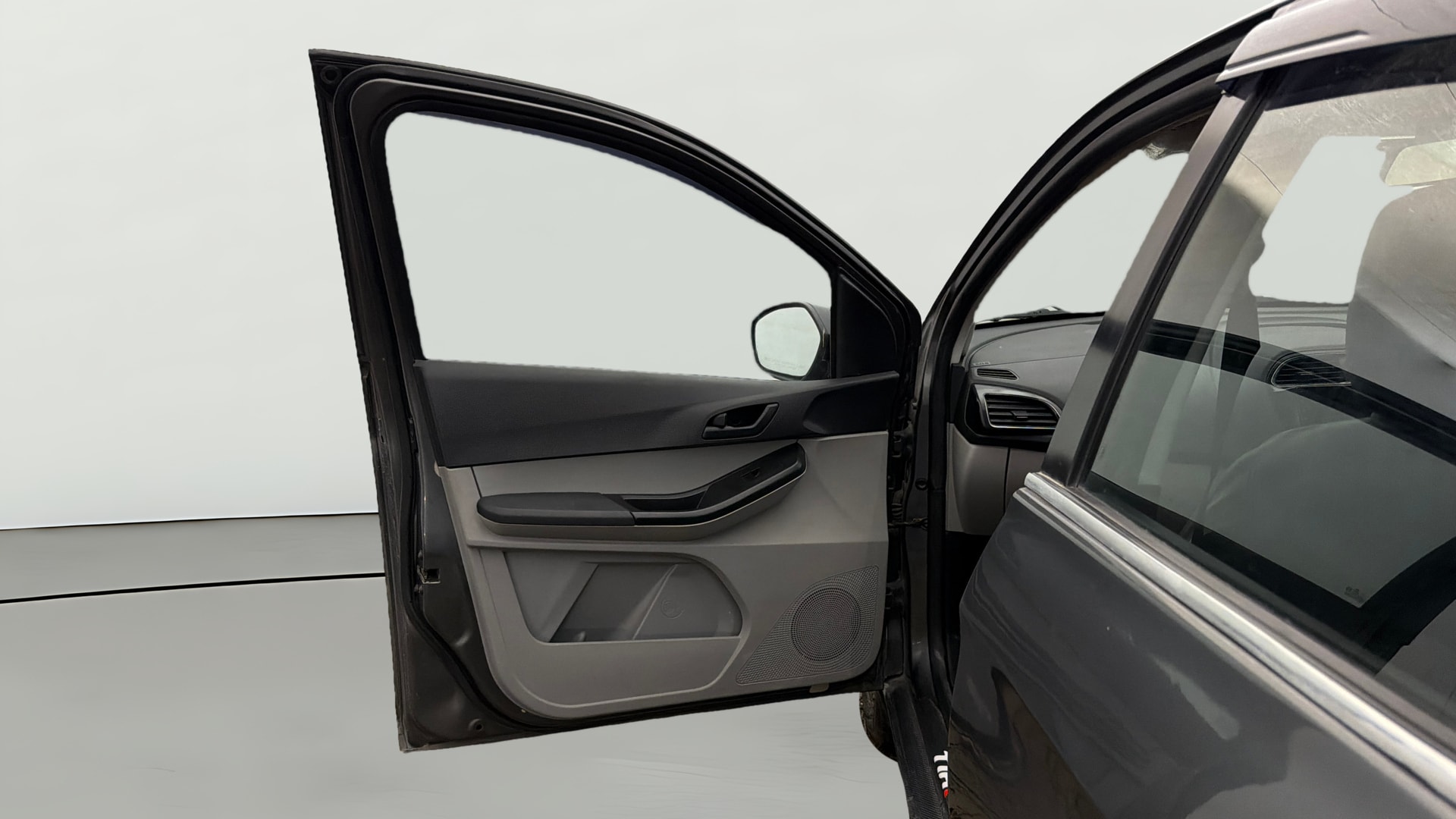Used 2023 Tata Tiago Used 2023 Tata Tiago