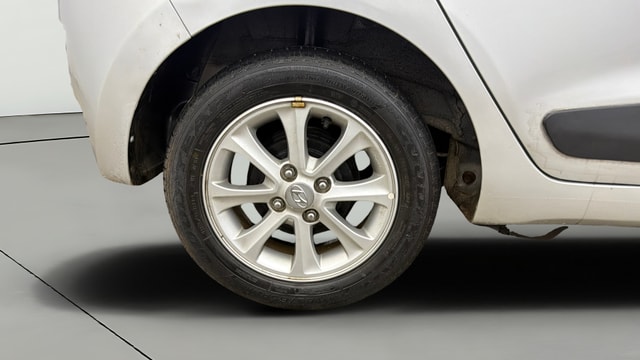 View Hyundai Grand i10 Image 32 Used Hyundai Grand i10 Image 32