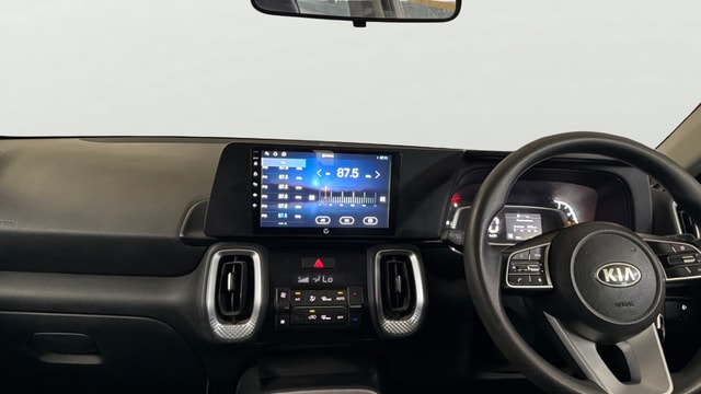 View Kia Sonet Image 17 Used Kia Sonet Image 17