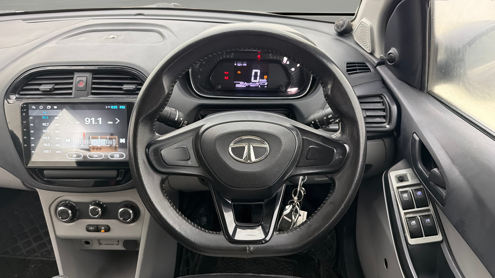 Used 2022 Tata Tiago Used 2022 Tata Tiago
