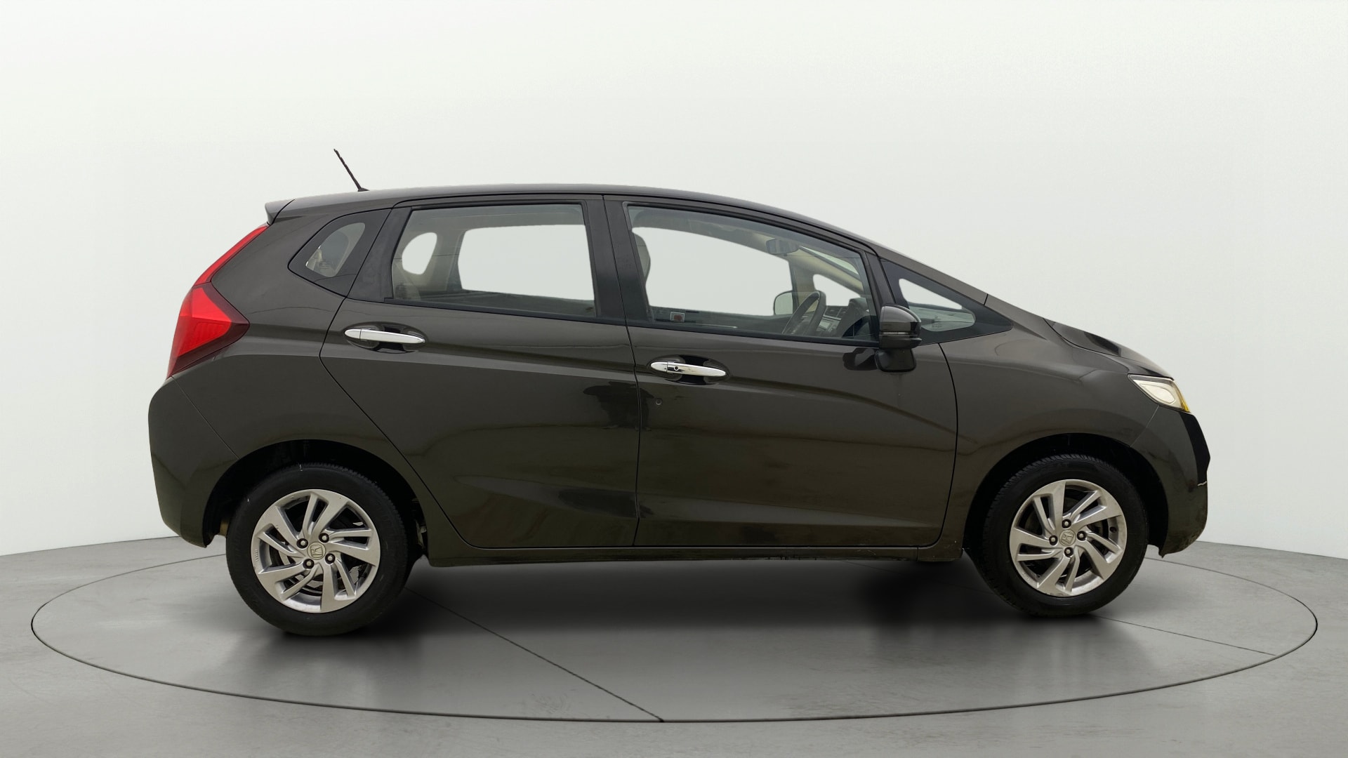 View 2019 Honda Jazz E MT Diesel Image 9 Used 2019 Honda Jazz E MT Diesel Image 9