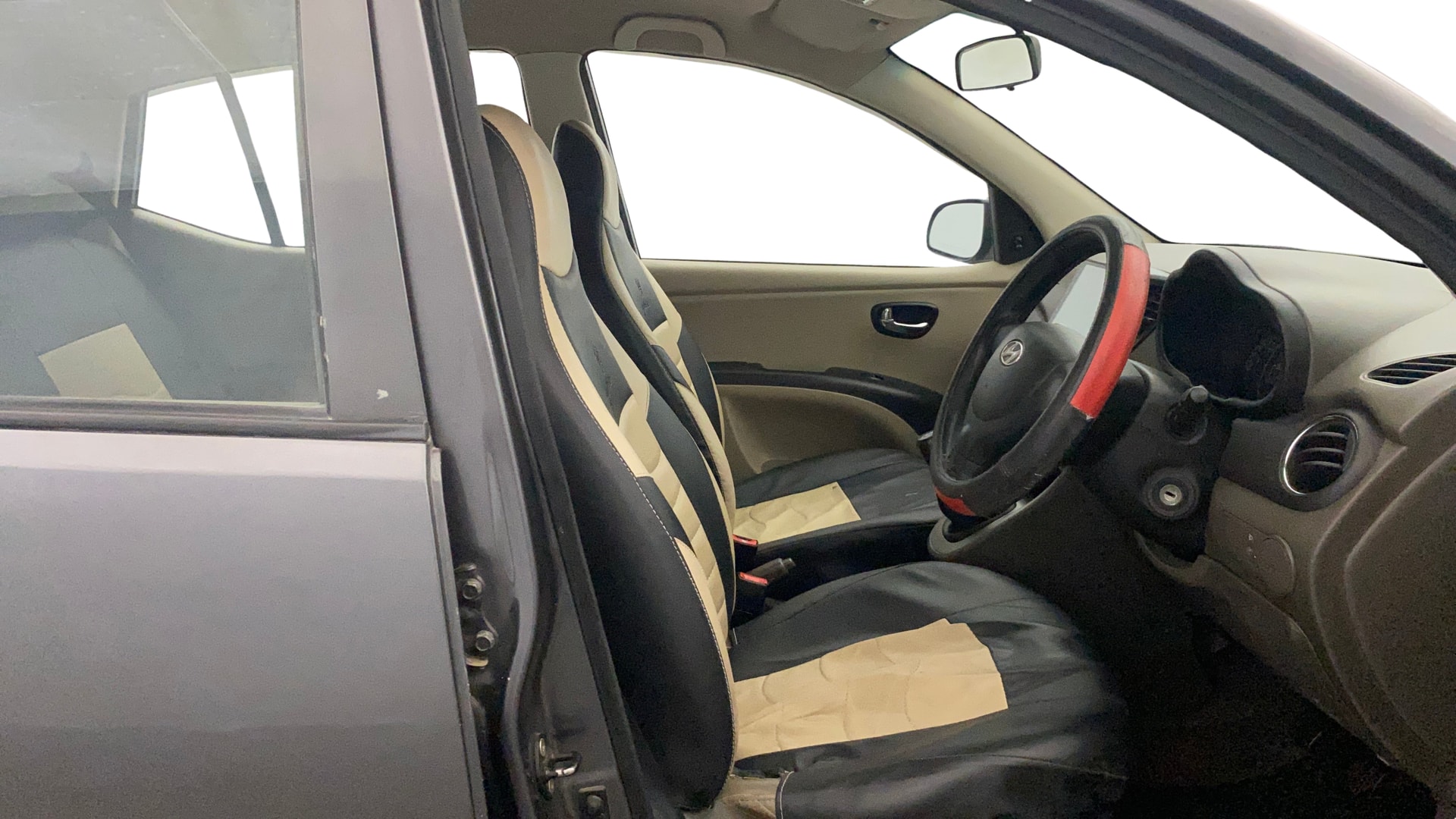 View 2013 Hyundai i10 1.1 Magna Image 26 Used 2013 Hyundai i10 1.1 Magna Image 26