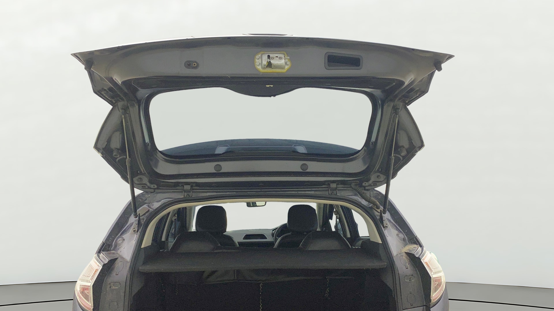 View 2020 Tata Nexon Revotorq XM Image 16 Used 2020 Tata Nexon Revotorq XM Image 16