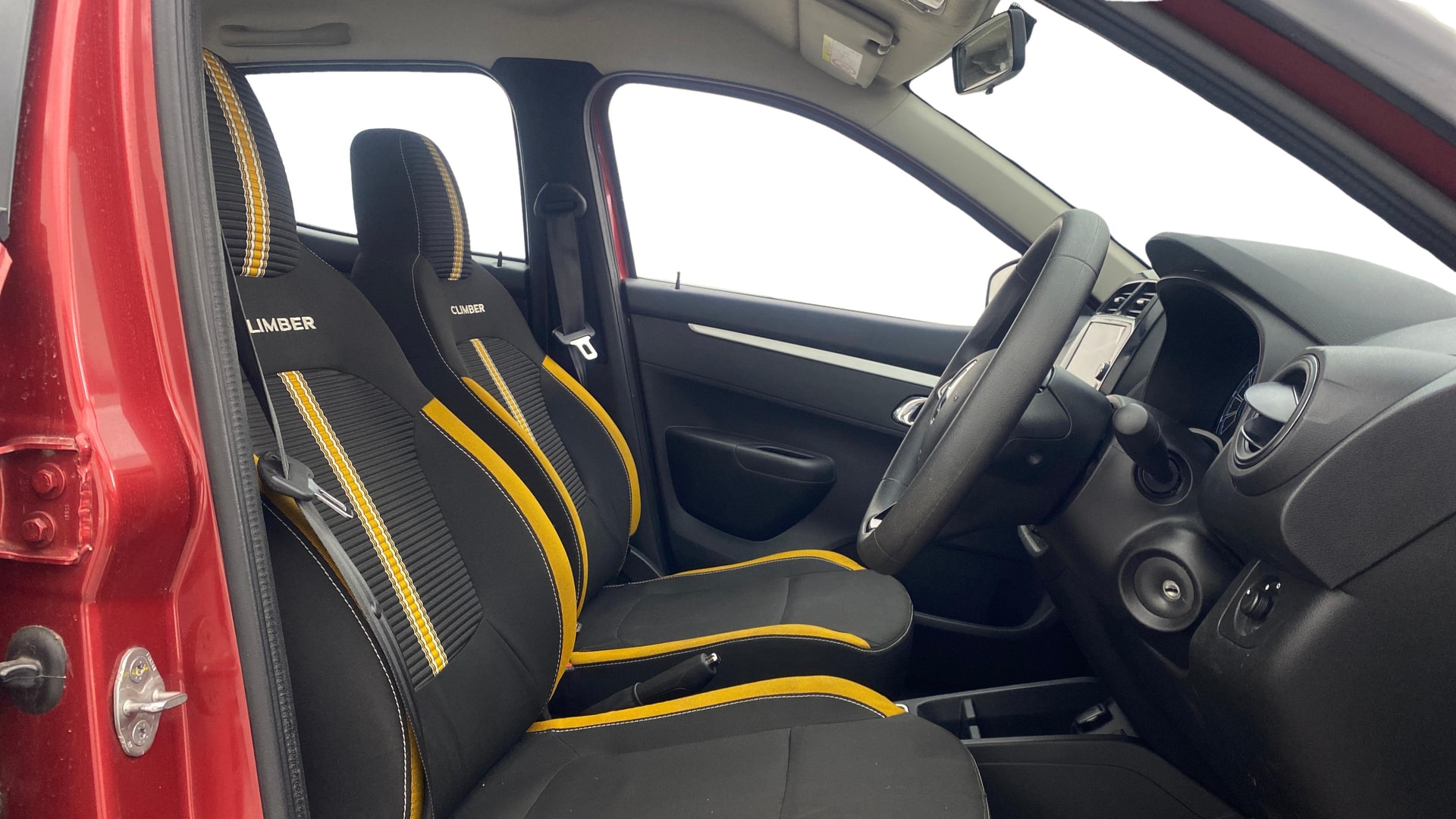 View 2024 Renault Kwid Climber AMT DualTone Image 26 Used 2024 Renault Kwid Climber AMT DualTone Image 26
