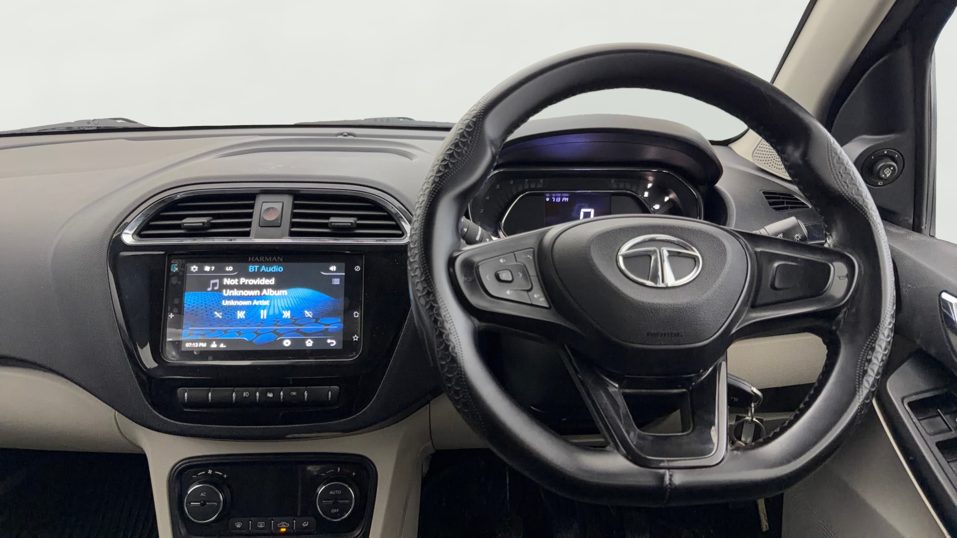 Used 2022 Tata Tiago Used 2022 Tata Tiago