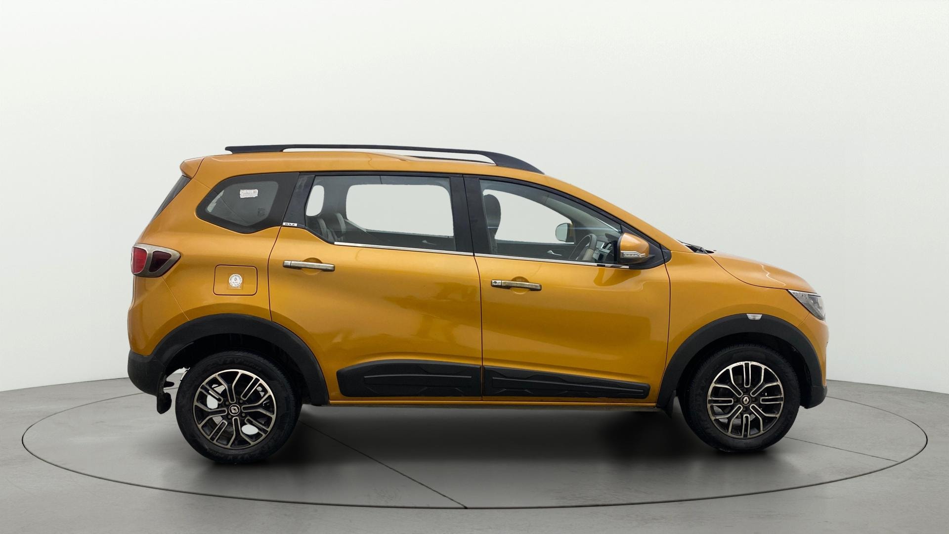 Used 2020 Renault Triber Used 2020 Renault Triber