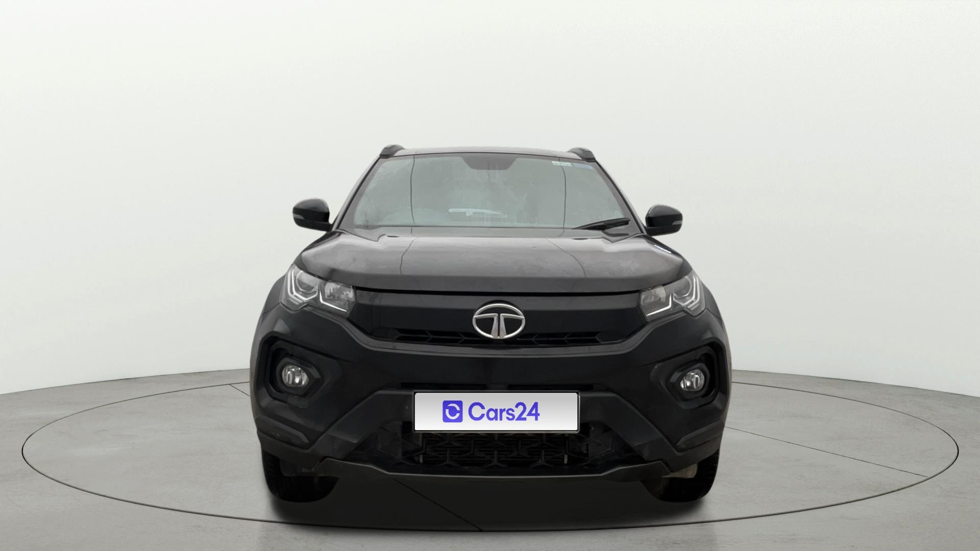 View 2023 Tata Nexon Revotron XE Image 1 Used 2023 Tata Nexon Revotron XE Image 1