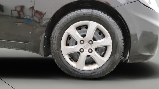View Hyundai Fluidic Verna Image 40 Used Hyundai Fluidic Verna Image 40