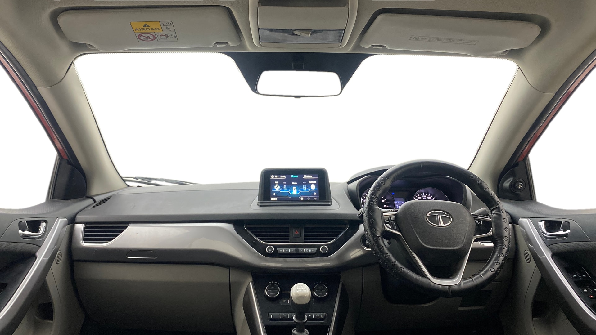 View 2017 Tata Nexon XZ Plus Diesel Image 15 Used 2017 Tata Nexon XZ Plus Diesel Image 15