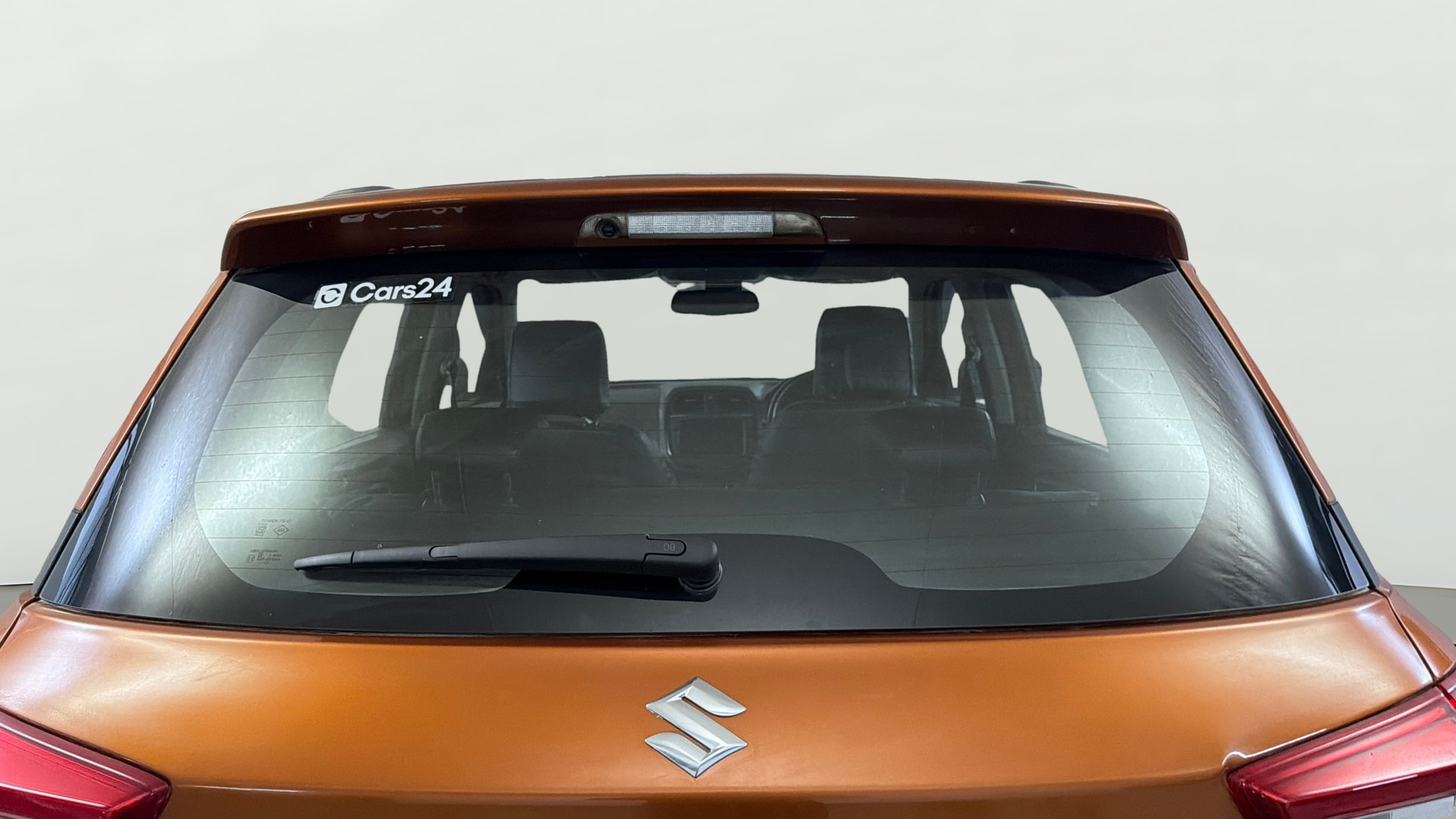 View 2022 Maruti Suzuki 1000 Base Variant Image 5 Used 2022 Maruti Suzuki 1000 Base Variant Image 5