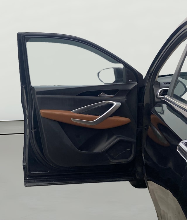View MG Hector Plus Image 40 Used MG Hector Plus Image 40