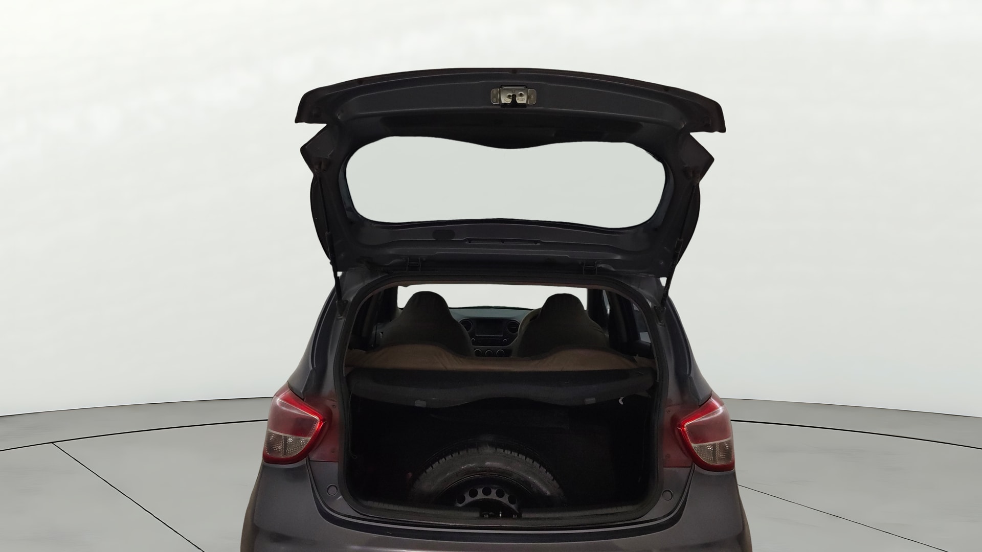 View 2017 Hyundai Grand i10 1.2 Sportz(O) Petrol Image 16 Used 2017 Hyundai Grand i10 1.2 Sportz(O) Petrol Image 16