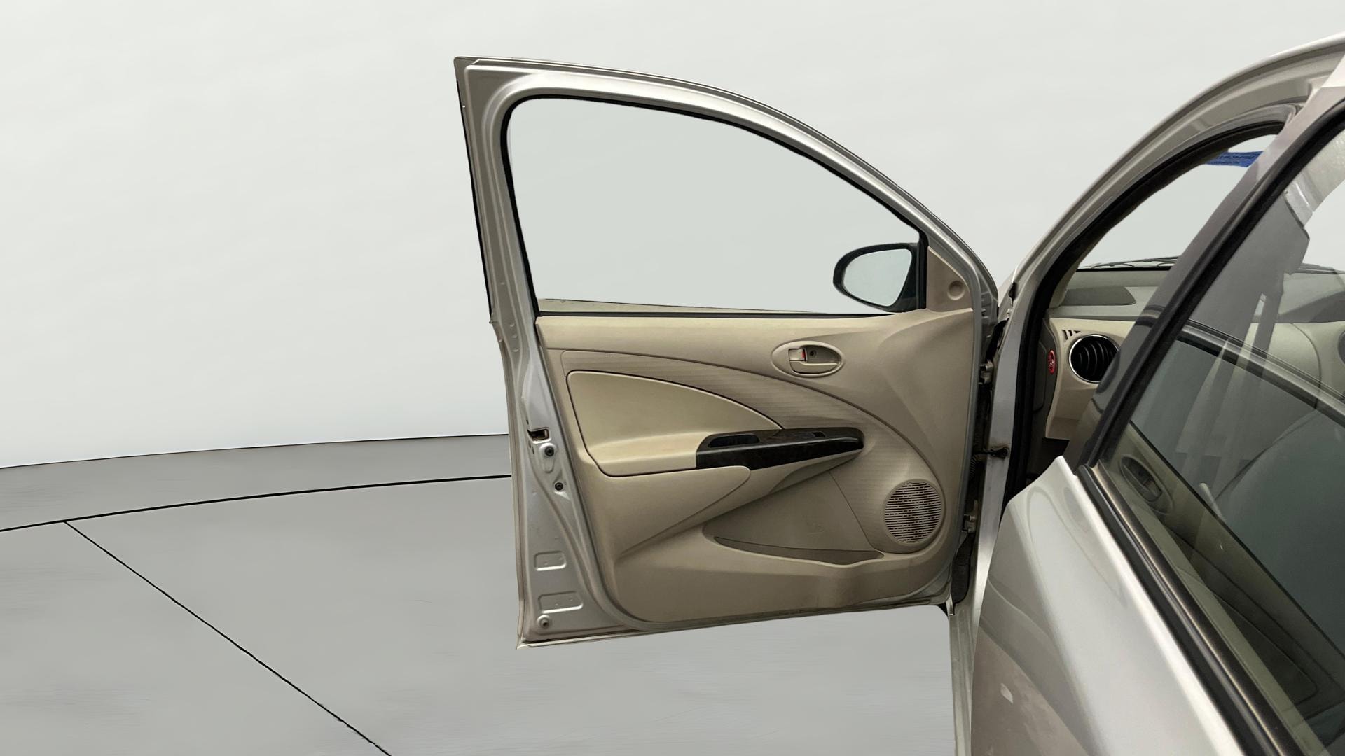 View 2015 Toyota Etios VX Image 30 Used 2015 Toyota Etios VX Image 30