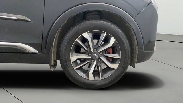 View Mahindra XUV300 Image 46 Used Mahindra XUV300 Image 46