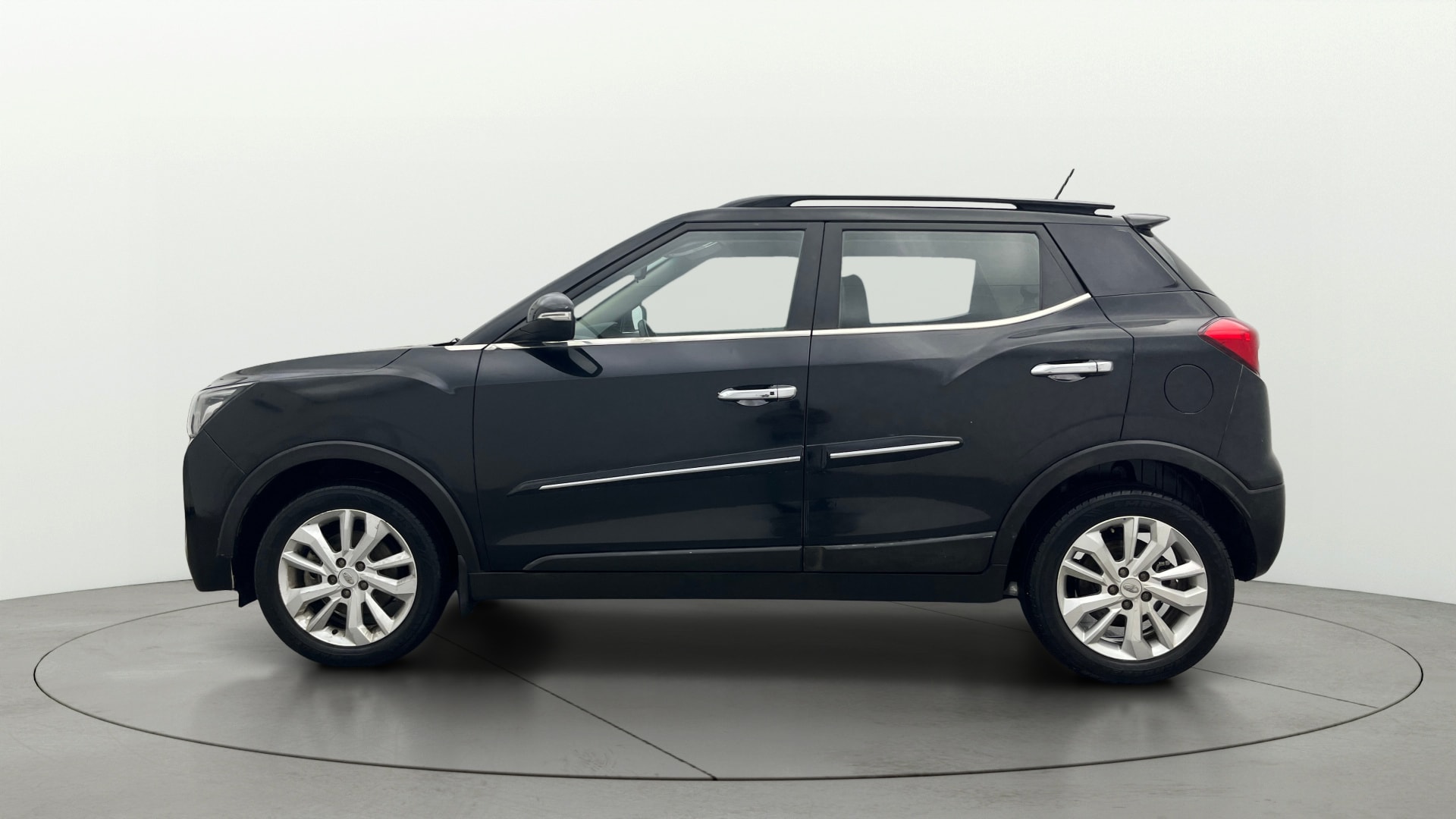 Used 2019 Mahindra XUV300 Used 2019 Mahindra XUV300