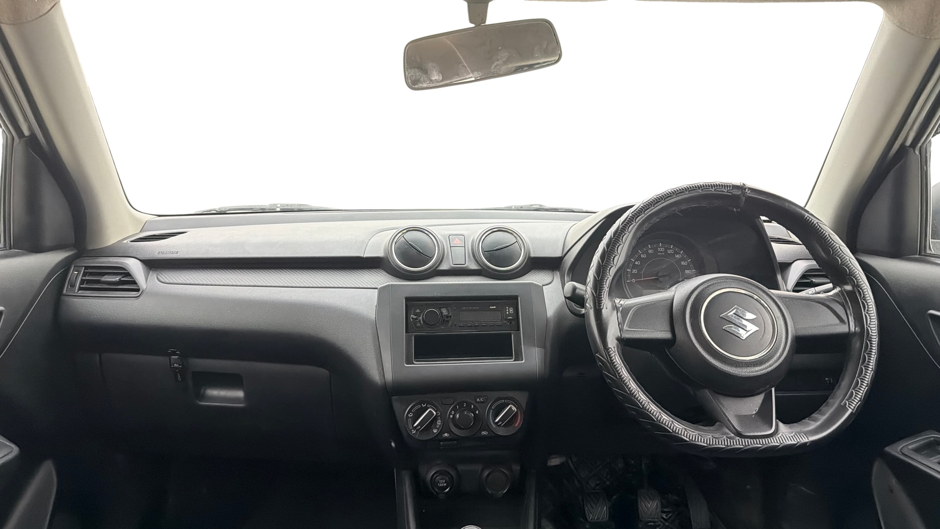 View 2023 Maruti Suzuki 1000 Base Variant Image 15 Used 2023 Maruti Suzuki 1000 Base Variant Image 15