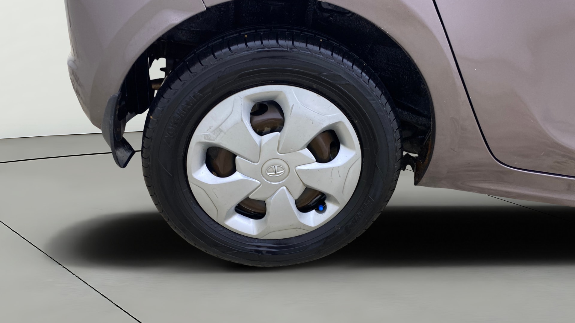 View 2018 Tata Tiago Revotorq XB Image 23 Used 2018 Tata Tiago Revotorq XB Image 23