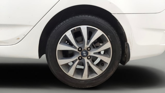 View Hyundai Fluidic Verna Image 11 Used Hyundai Fluidic Verna Image 11
