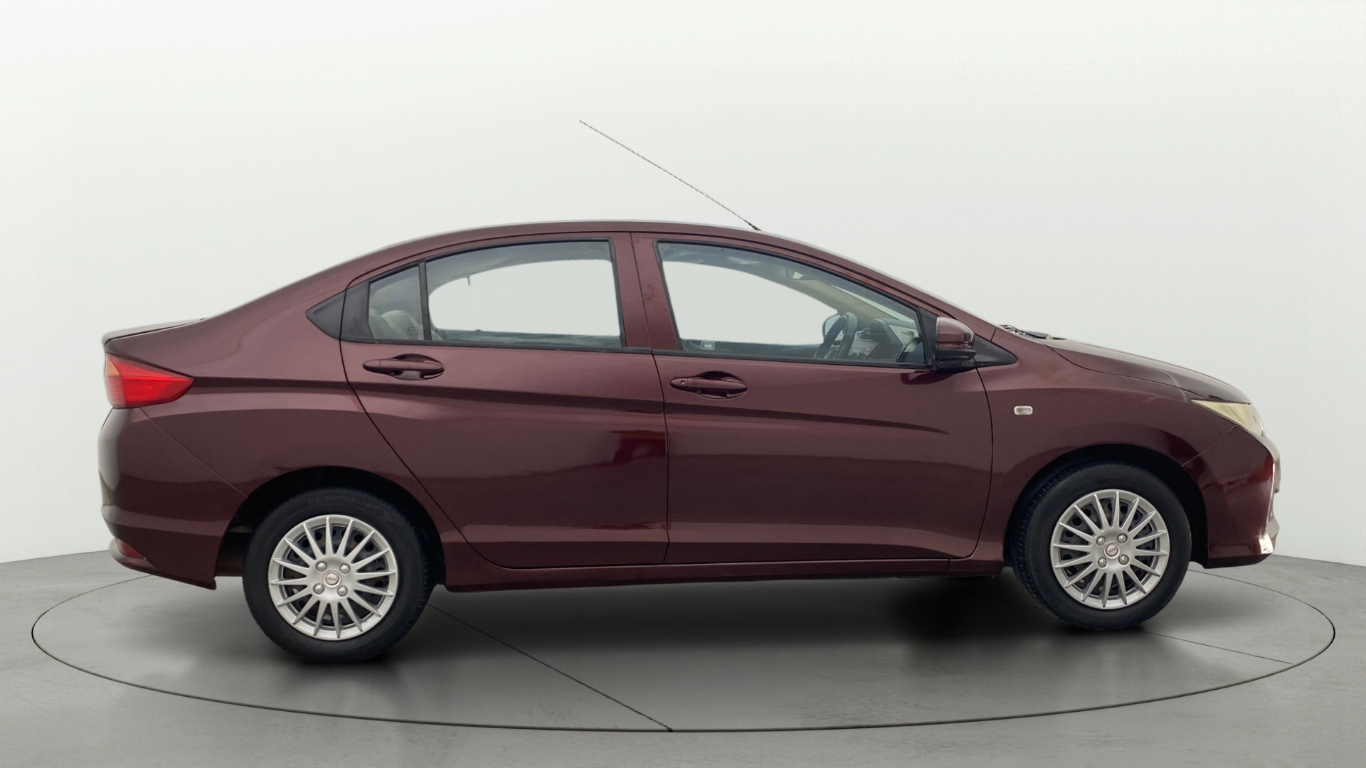 View 2015 Honda City ZX MT Diesel Anniversary Edition Image 8 Used 2015 Honda City ZX MT Diesel Anniversary Edition Image 8