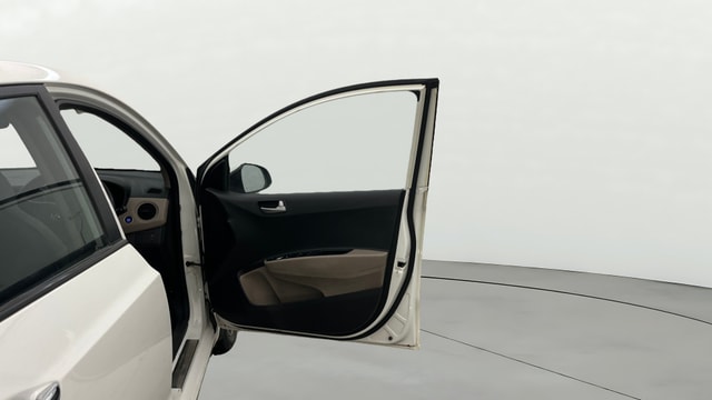 View Hyundai Xcent Image 45 Used Hyundai Xcent Image 45