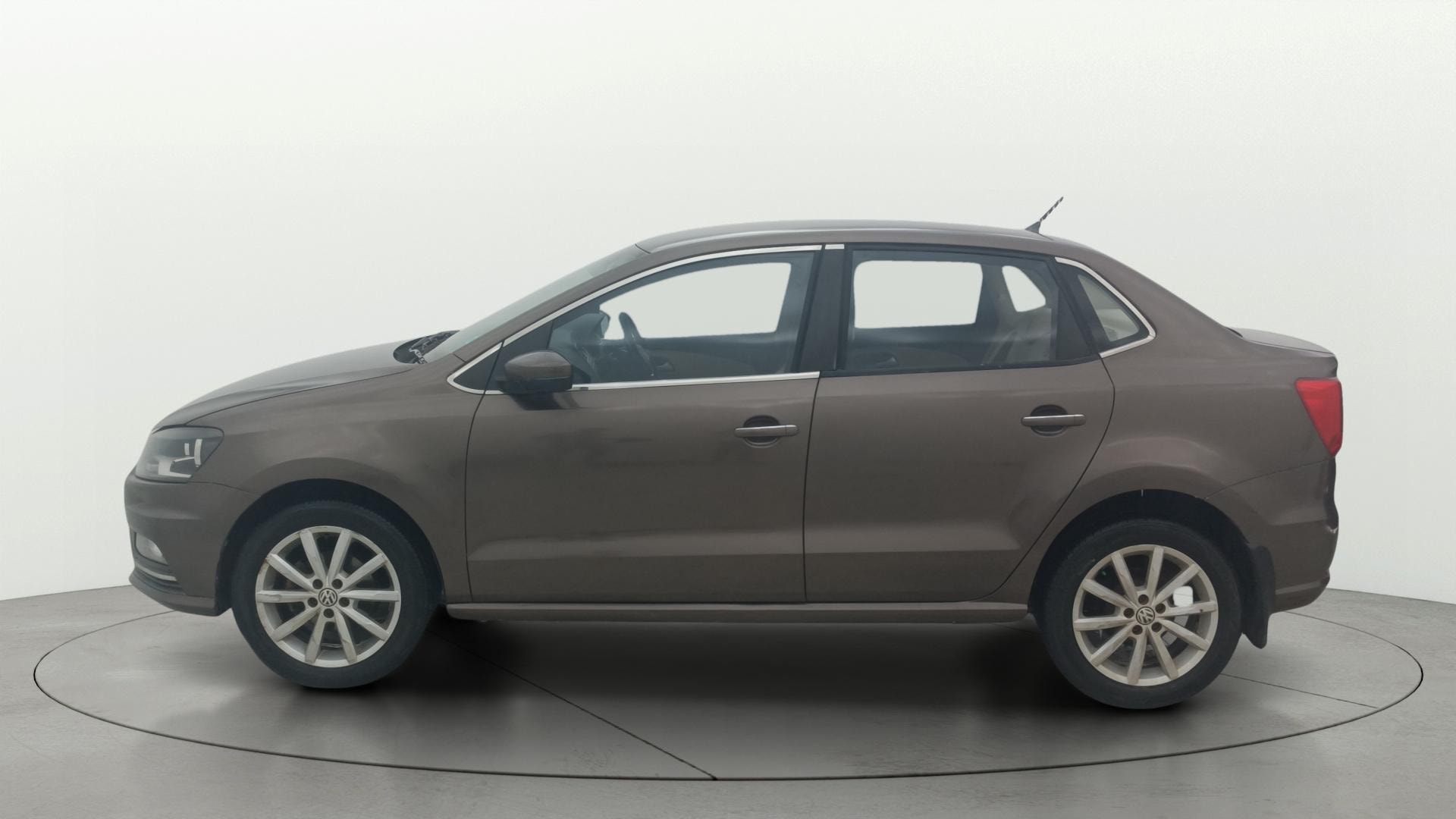 View 2018 Volkswagen Ameo 1.2L MPI Petrol Comfortline Image 5 Used 2018 Volkswagen Ameo 1.2L MPI Petrol Comfortline Image 5