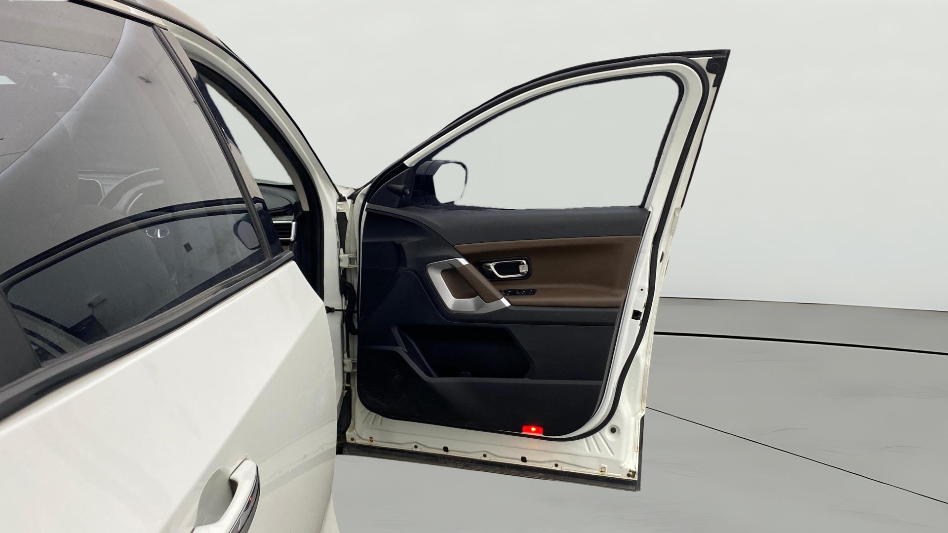 View 2022 Tata Harrier XE Image 48 Used 2022 Tata Harrier XE Image 48