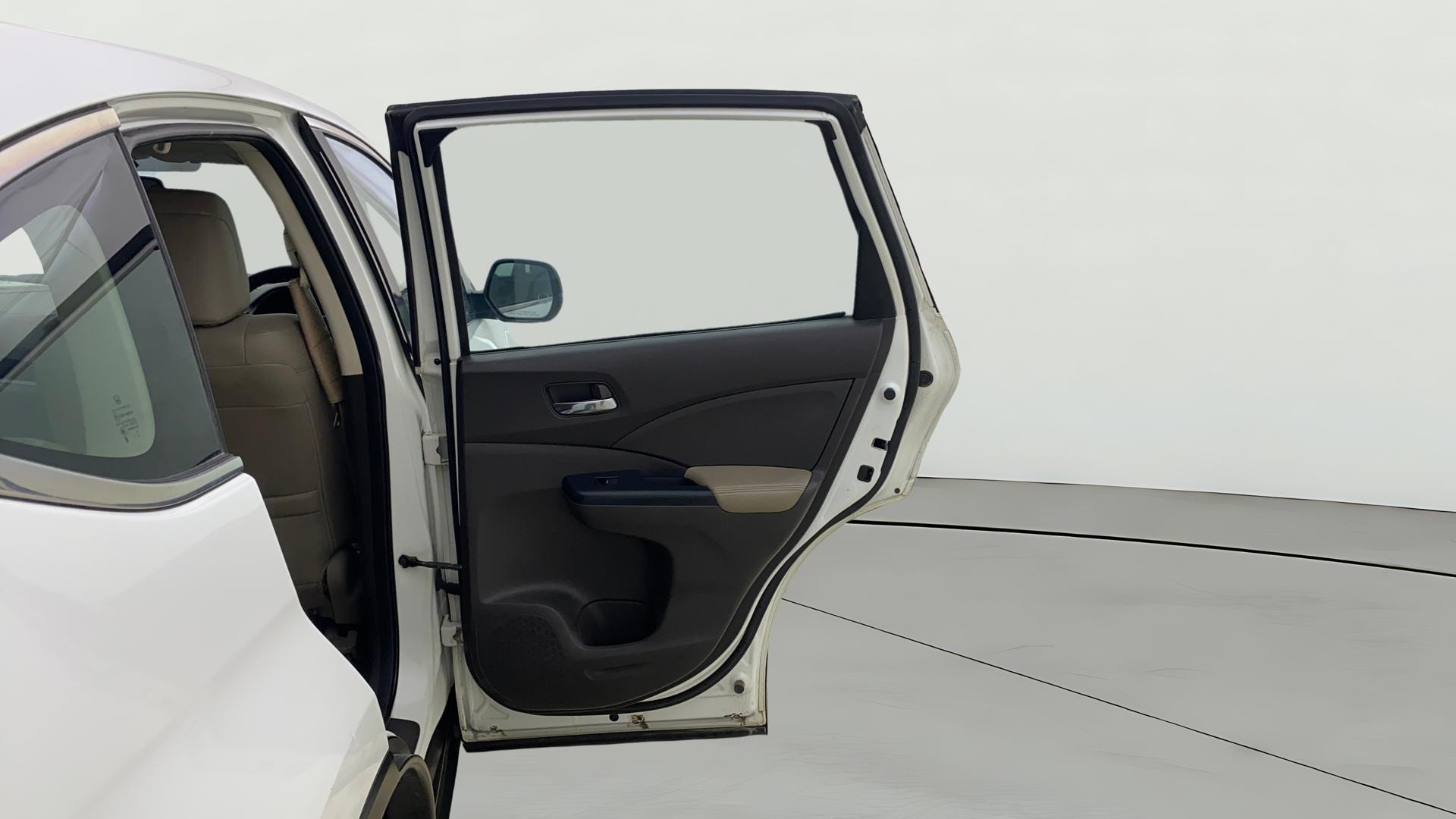 View 2015 Honda CR-V 2.0L AT Petrol Image 6 Used 2015 Honda CR-V 2.0L AT Petrol Image 6
