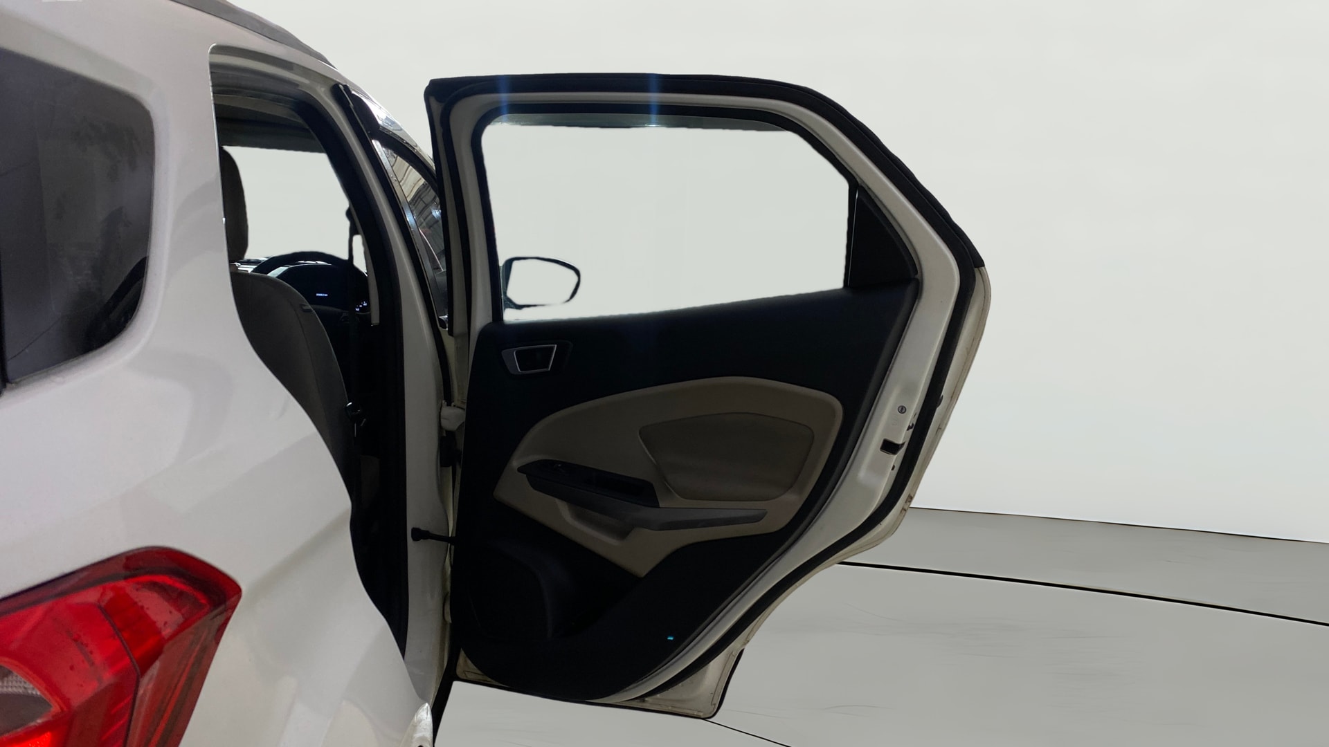 View 2021 Ford EcoSport 1.5 TDCi Diesel Ambiente BS IV Image 7 Used 2021 Ford EcoSport 1.5 TDCi Diesel Ambiente BS IV Image 7