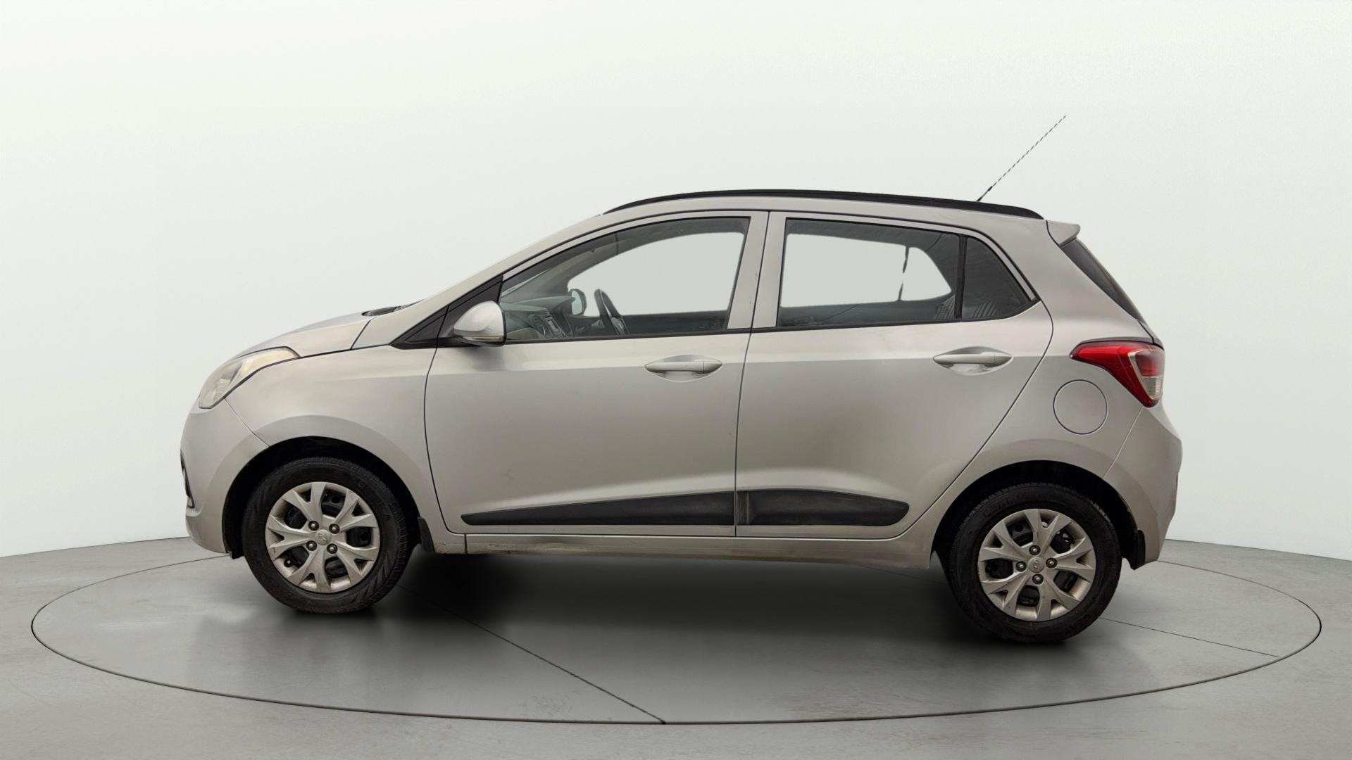 Used 2015 Hyundai Grand i10 Used 2015 Hyundai Grand i10