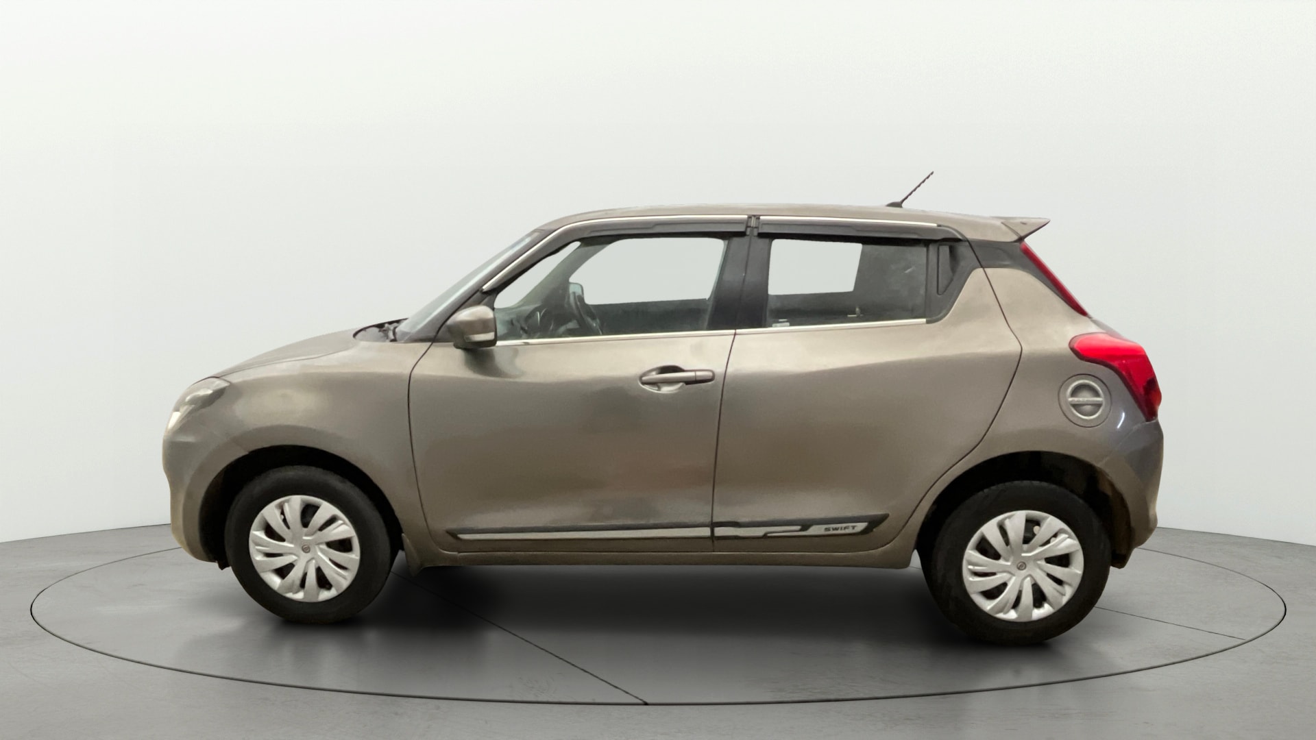 View 2018 Maruti Suzuki 1000 Base Variant Image 5 Used 2018 Maruti Suzuki 1000 Base Variant Image 5