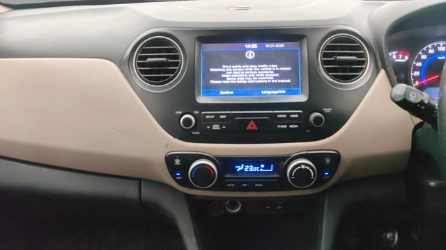 View Hyundai Grand i10 Image 17 Used Hyundai Grand i10 Image 17