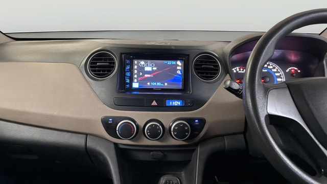 View Hyundai Grand i10 Image 17 Used Hyundai Grand i10 Image 17